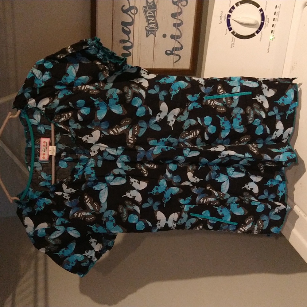 Women's koi scrub top small
